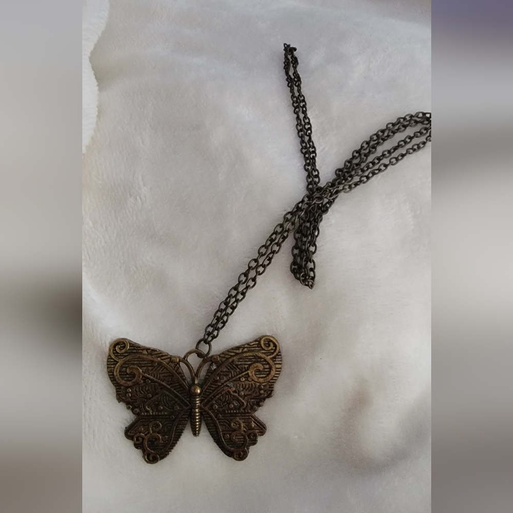Elegant Butterfly Pendant Necklace